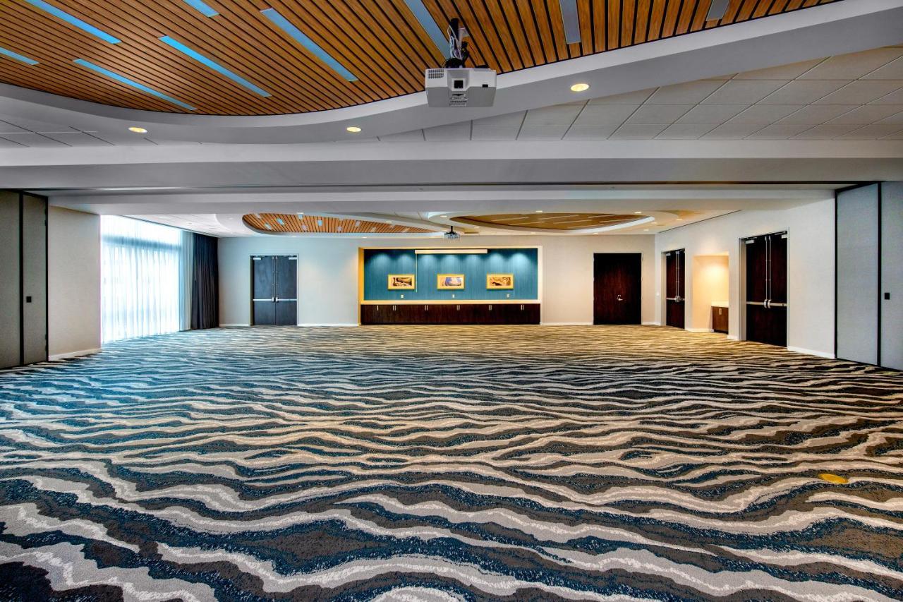 Springhill Suites By Marriott Boston Logan Airport Revere Beach Exterior photo